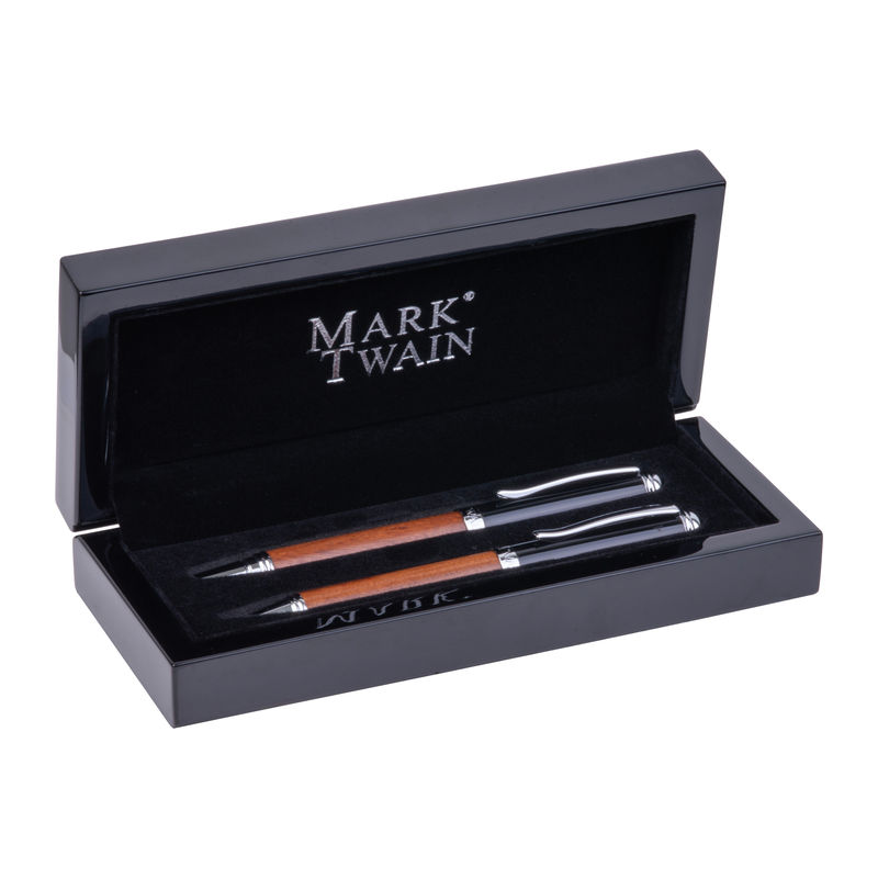 1538113_1 Mark Twain wood writing set