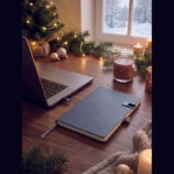 Notebook with 16 GB USB