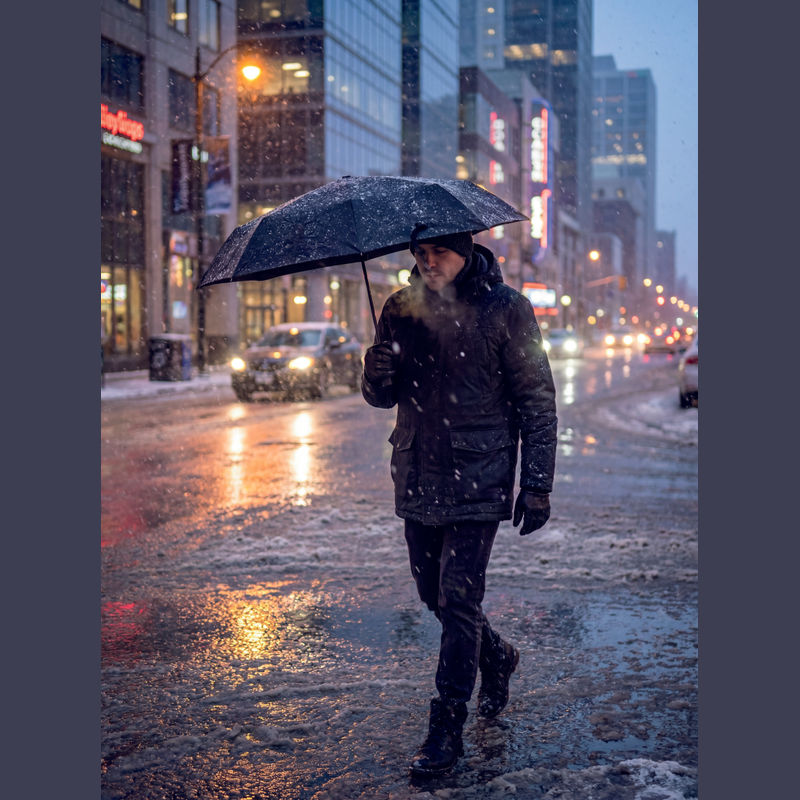 f25103_lifestyle_1 Ferraghini automatic umbrella