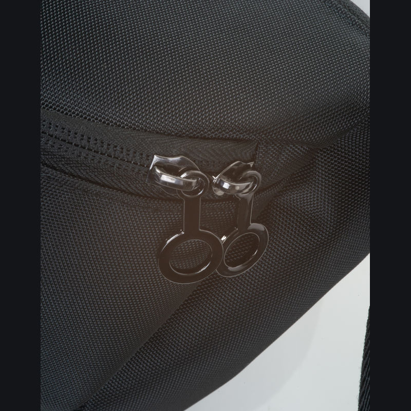 f26403_7_lifestyle Ferraghini waist bag