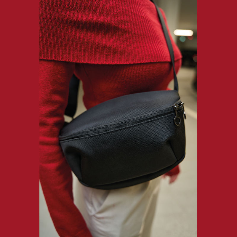 f26403_lifestyle_3 Ferraghini waist bag