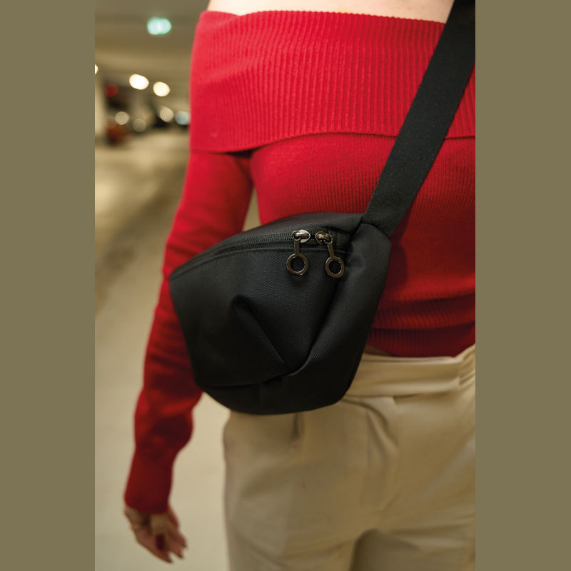 f26403_lifestyle_4 Ferraghini waist bag