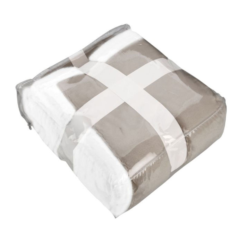 f5604100aj3_c MAGO Soft and warm blanket